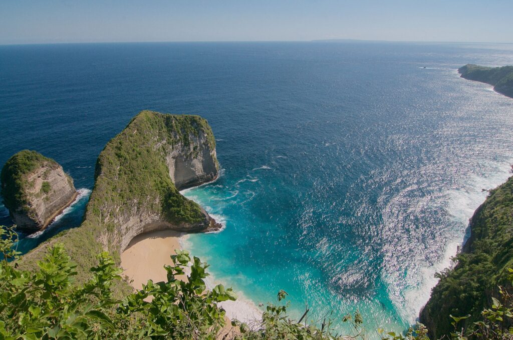 Nusa Penida beach indonesia